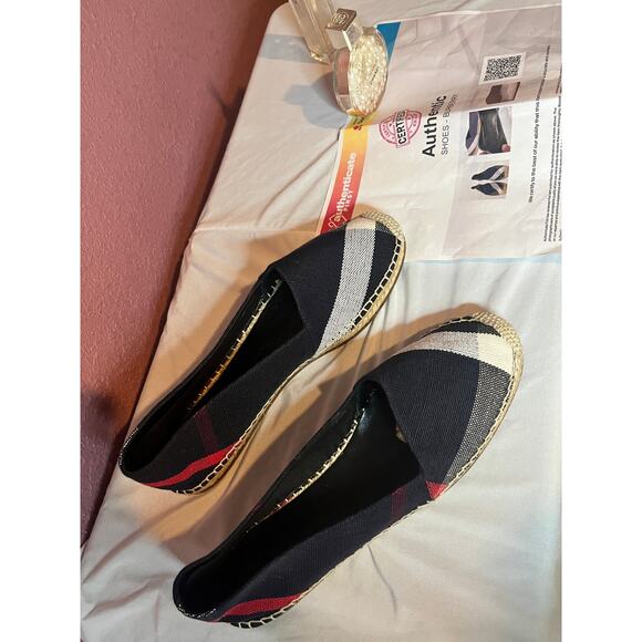 Burberry Navy Check Espadrilles Size 8.5/ 39 - Picture 2 of 9